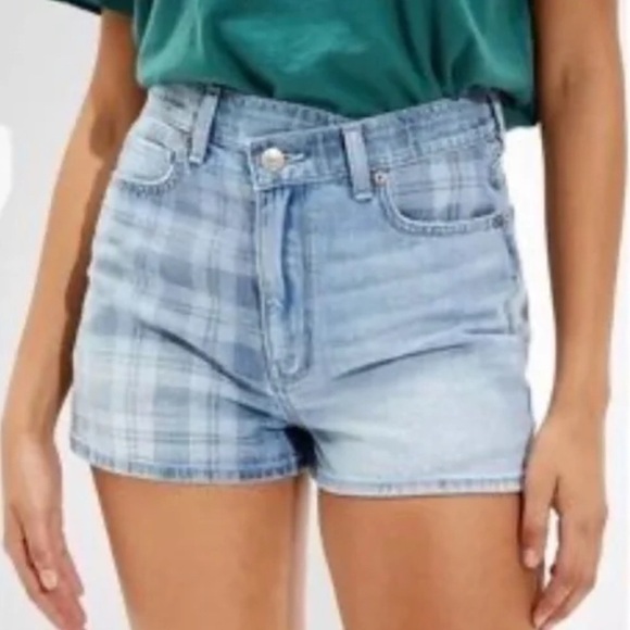 American Eagle Light Blue Plaid Denim Shorts – Size 6 - Picture 1 of 7